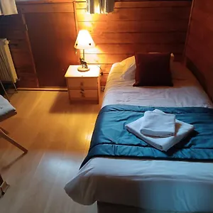 ** Hotel De L'impossible France